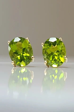 14kt Yellow Gold Estate Peridot Stud Earrings